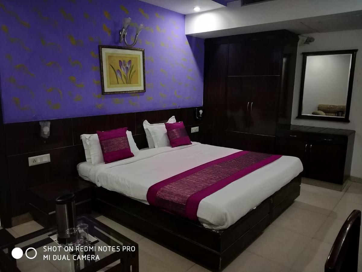 Hotel Elm Tree Amritsar Exterior foto